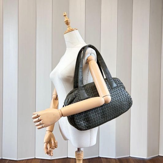 Bottega Veneta handbag, khaki, intrecciato leather. #QYCVCM