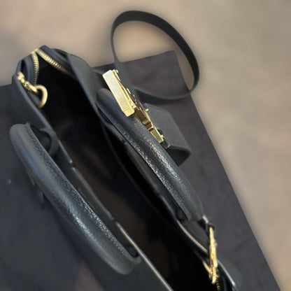 Yves Saint Laurent black bag #QYAYO2