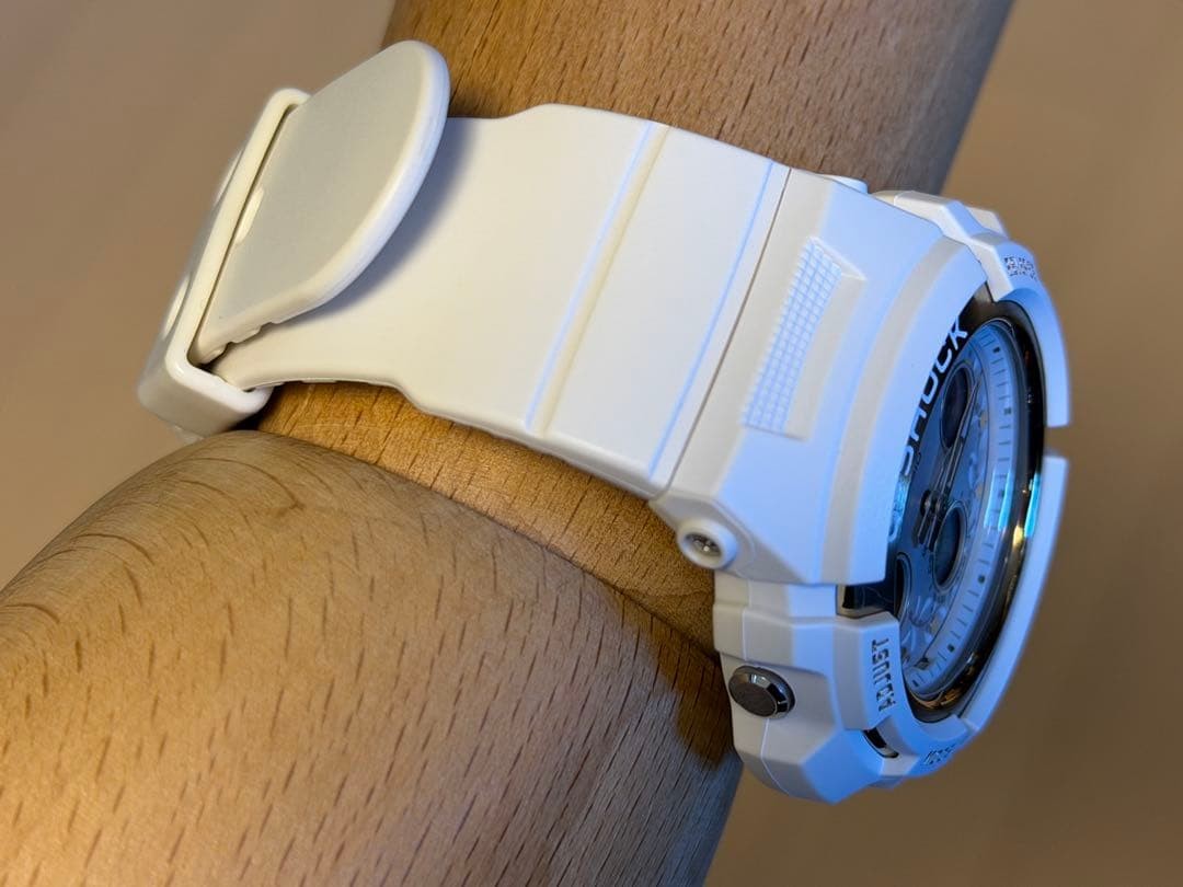 G-SHOCK Lover's Collection 2019 White Gold Digital-Analog Watch White #QYBD7L