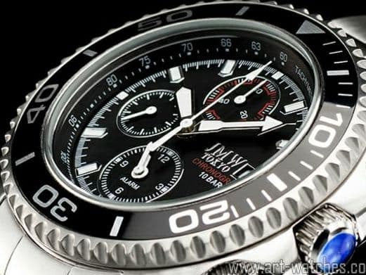 300 chronograph watches worldwide (Seiko) with serial numbers #PF0O3I