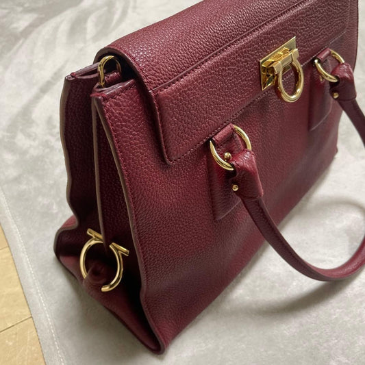 Burgundy leather handbag with gold hardware #QY6154
