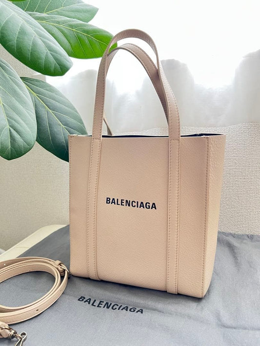 BALENCIAGA Everyday Tote Bag, Beige, XXS #QY8L6Q