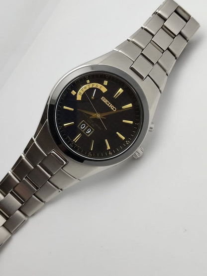 Seiko Spirit Radio Solar Big Calendar Day Date Day of the Week Titanium #PGCNXN