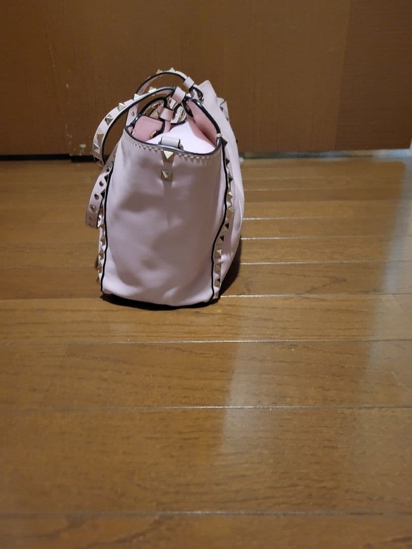 Valentino Rockstud Tote Bag, Leather #QYBL5Z