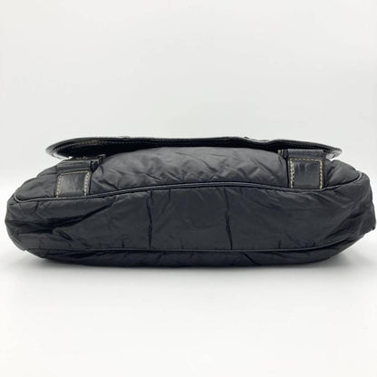 GUCCI Quilted Messenger Bag Black Nylon Leather Patch Embroidery #QY0V72