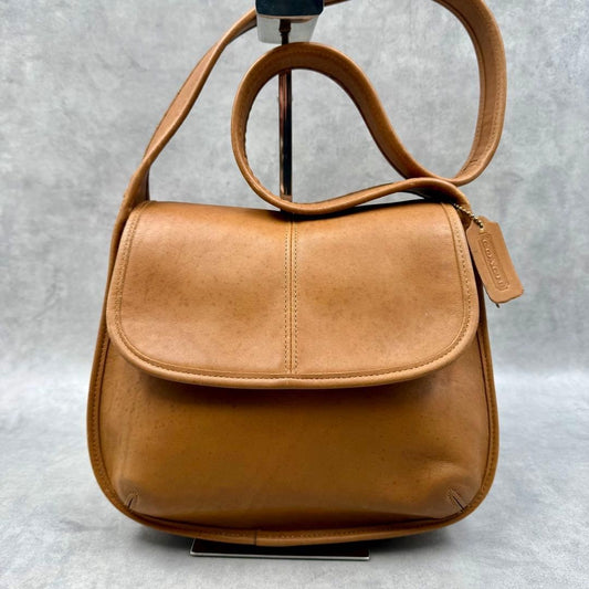 COACH Old Coach Classic Glovetanned Leather Shoulder Bag #QYJQJI