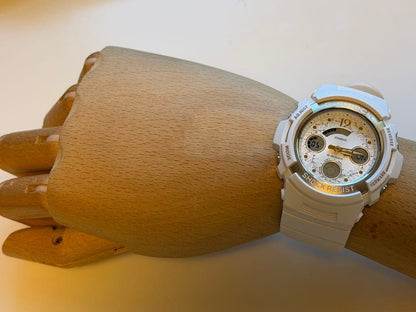 G-SHOCK Lover's Collection 2019 White Gold Digital-Analog Watch White #QYBD7L