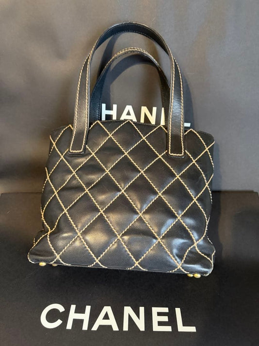 CHANEL Wild Stitch Handbag, Black #QYFNCF