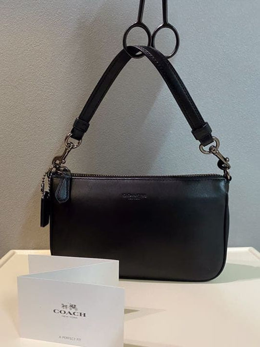 Coach handbag, bag, pouch, phone case. #QYAAWX