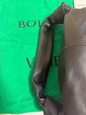 Bottega Veneta handbag, double knot design. #QY2640