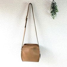 Old Coach USA Glovetanned Leather Square Shoulder Bag, Camel #QYL8KX