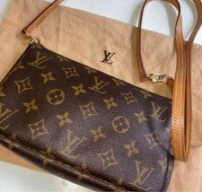 LOUIS VUITTON Pochette Accessoires Monogram Clutch Shoulder Bag Official #QY3OGK