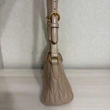 miu miu shoulder bag beige pink