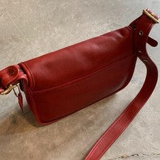 23cm x 30cm Old Coach Leather Shoulder Bag, Red, Classic Pre-Owned Clothing #QY5LCE