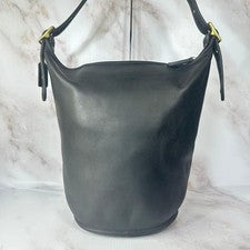 COACH Classic Leather Bucket Bag Black #QYGIEL
