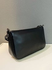 Coach handbag, bag, pouch, phone case. #QYAAWX