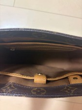 Louis Vuitton handbag #QYJR50