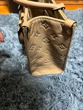 LOUIS VUITTON beige leather handbag Women #QY2L92