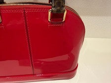 Complete with accessories and receipt. LOUIS VUITTON Alma BB. #QYGJTT