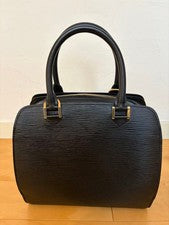 Louis Vuitton Epi Leather Handbag, Black #QYIHQB