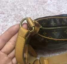 LOUIS VUITTON Monogram Boulogne 30 Shoulder Bag #QY74J9