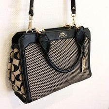 Coach shoulder bag/tote bag, Luxury Signature. #QY85J4