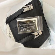 CHANEL Black Leather Handbag #QYGQHH