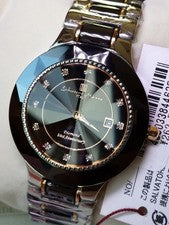 One of only 1000 pieces worldwide: Black & Gold, high-quality diamond wi #QYBLW2