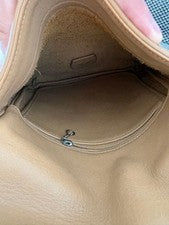Beige shoulder bag with brand tag #QY12Z8