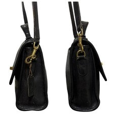 Old Coach 2-way leather shoulder bag, black, with turn-lock closure. #QYJANO