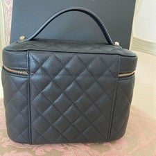 CHANEL Classic Vanity Bag in Caviar Skin Black #QY7JFH