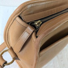 Old Coach USA Glovetanned Leather Square Shoulder Bag, Camel #QYL8KX