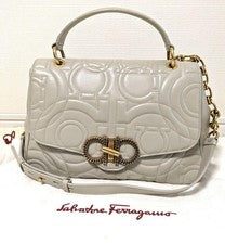 Salvatore Ferragamo brand logo pattern leather handbag ♡ Beige #QY7Z8K