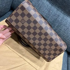 LOUIS VUITTON Triana #QYC9HM
