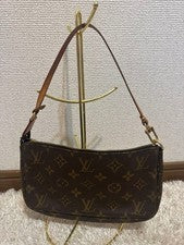 LOUIS VUITTON Pochette Accessoires #QY0W3L