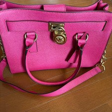 MICHAEL KORS Pink Leather Handbag with Shoulder Strap Logo Plate #QYH5Y7