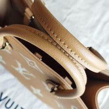 LOUIS VUITTON On The Go MM Monogram Tote Handbag Women #PCBLD4