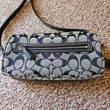 OLD COACH Signature Accessory Bag #QYINWV