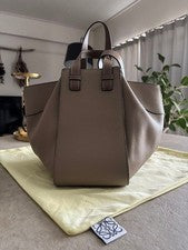 LOEWE Hammock Small Sand H25×W13.5×D30cm Soft Grain Calfskin #QY8MBN
