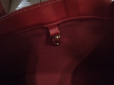 LOUIS VUITTON Vernis Red Handbag #QYL241