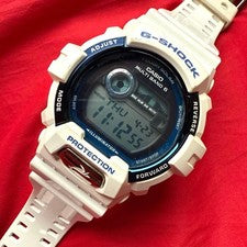 Radio-controlled solar-powered dolphin and whale G-SHOCK GWX-8902K #QY4QB8