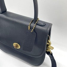 Old Coach 2-way bag, turnlock closure, glove-tanned leather, dark blue. #QYDXZ8