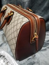 GUCCI Leather Handbag #QY6P41