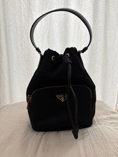 PRADA Black Bucket Bag Women #QYH6H2