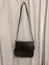 COACH Old Coach Black Leather Classic Coach Shoulder Bag #QYC0R7