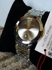 Top material: 18k gold (crown) with diamond #QYGYP1