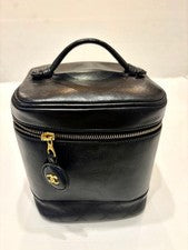 CHANEL Vanity Classic Caviar Skin #QYC9CD