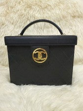 CHANEL Black Quilted Handbag Leather #QY5U8D