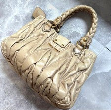 Leather Miu Miu Matelassé handbag, ivory leather #QYE6UD