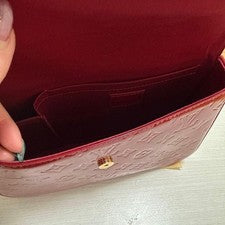 Louis Vuitton red Vernis handbag #QYKL8D